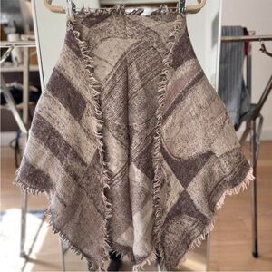 Wilfred Aritzia wool triangle scarf